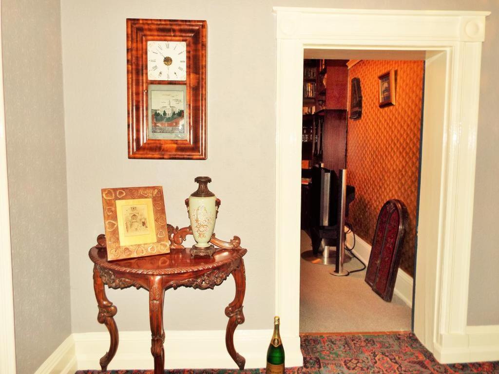 เดอะ โอลด์ วิคาเรจ บีแอนด์บี Bed & Breakfast โคลฟอร์ด ภายนอก รูปภาพ