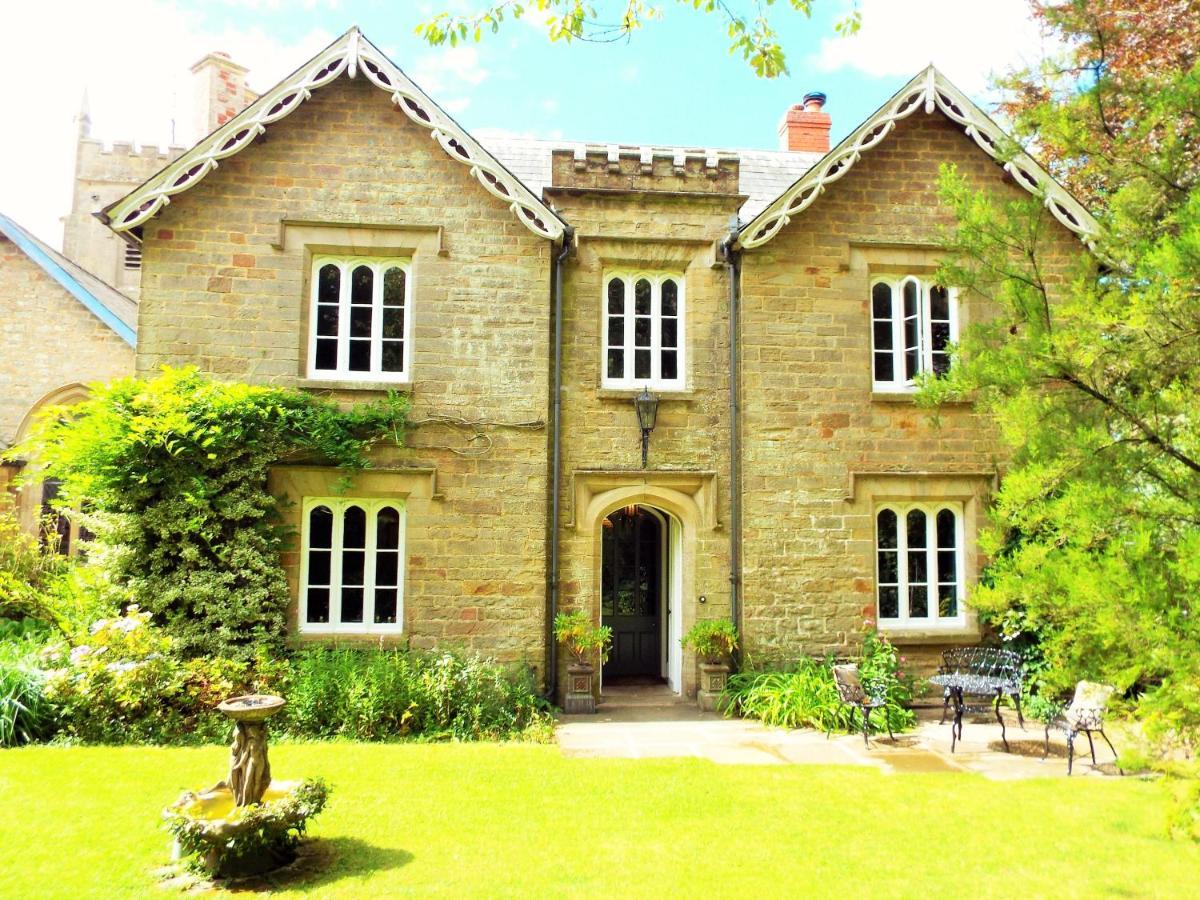 เดอะ โอลด์ วิคาเรจ บีแอนด์บี Bed & Breakfast โคลฟอร์ด ภายนอก รูปภาพ